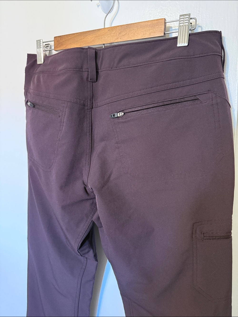 The North Face Soft Shell Stretch Hiking Pants with Zippered Pockets 10 Short - Picture 7 of 11